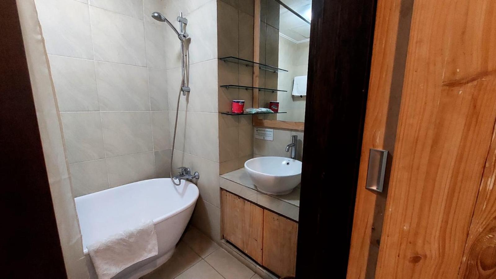 Apartemen Senayan Yakarta Exterior foto
